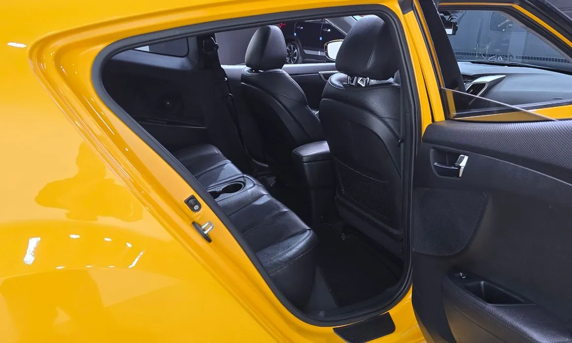 Hyundai Veloster