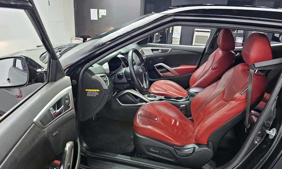 Hyundai Veloster