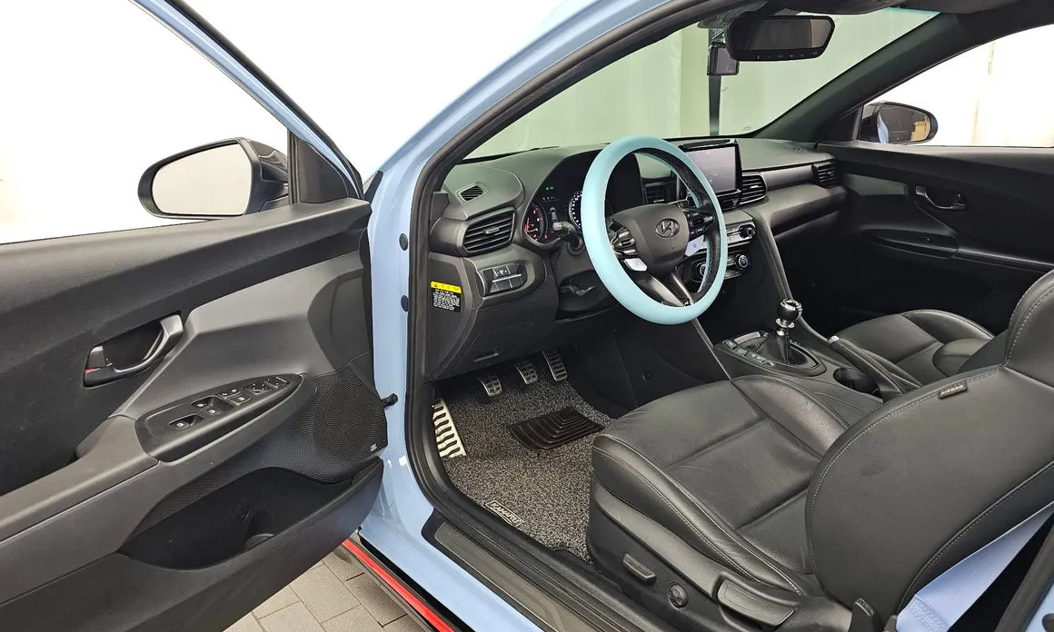 Hyundai Veloster