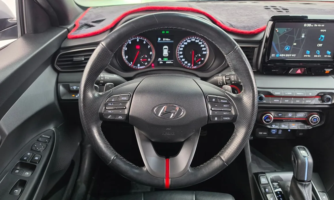 Hyundai Veloster