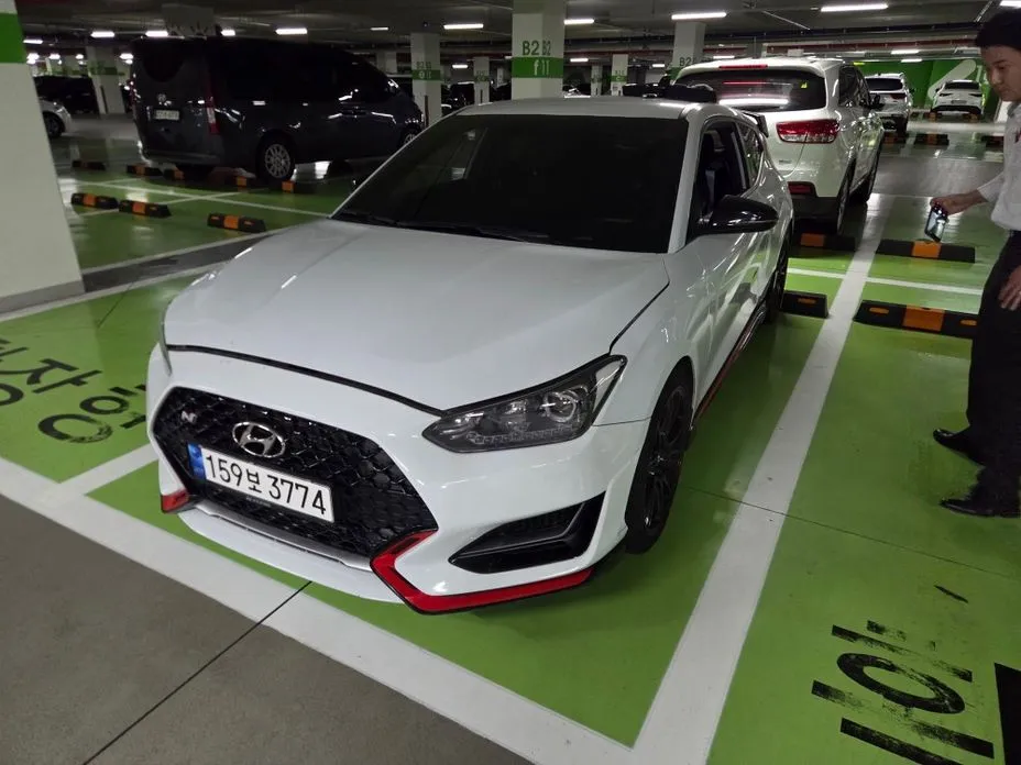 Hyundai Veloster