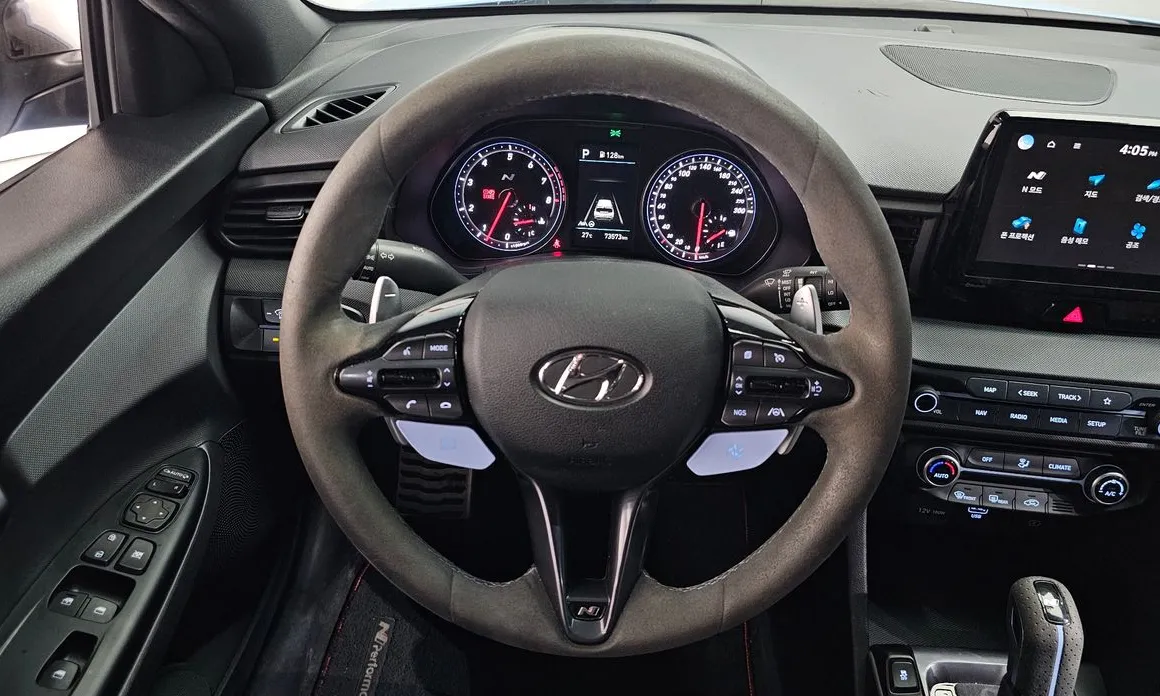 Hyundai Veloster