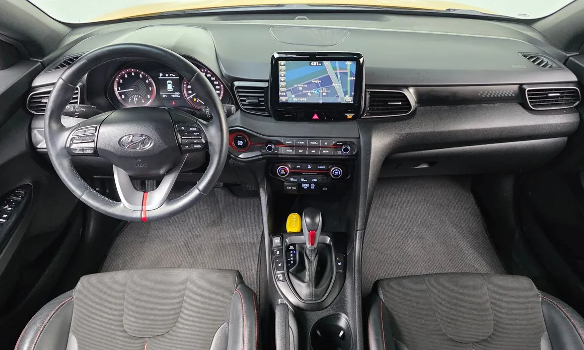 Hyundai Veloster