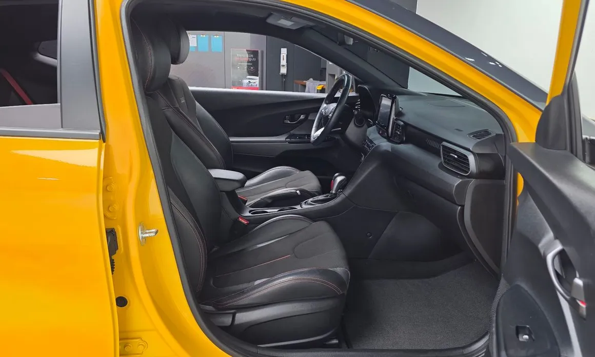 Hyundai Veloster
