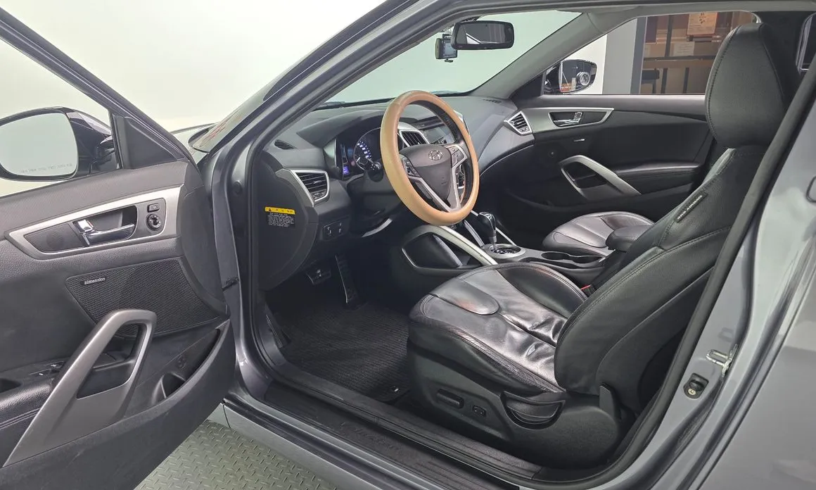 Hyundai Veloster