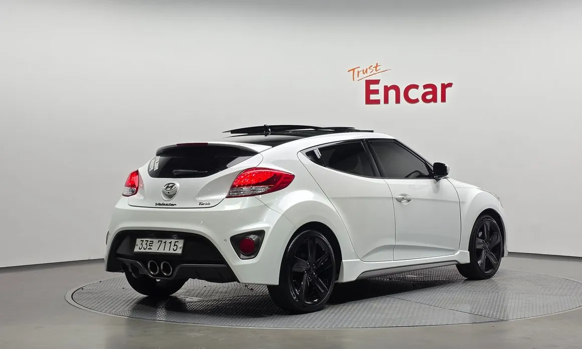 Hyundai Veloster