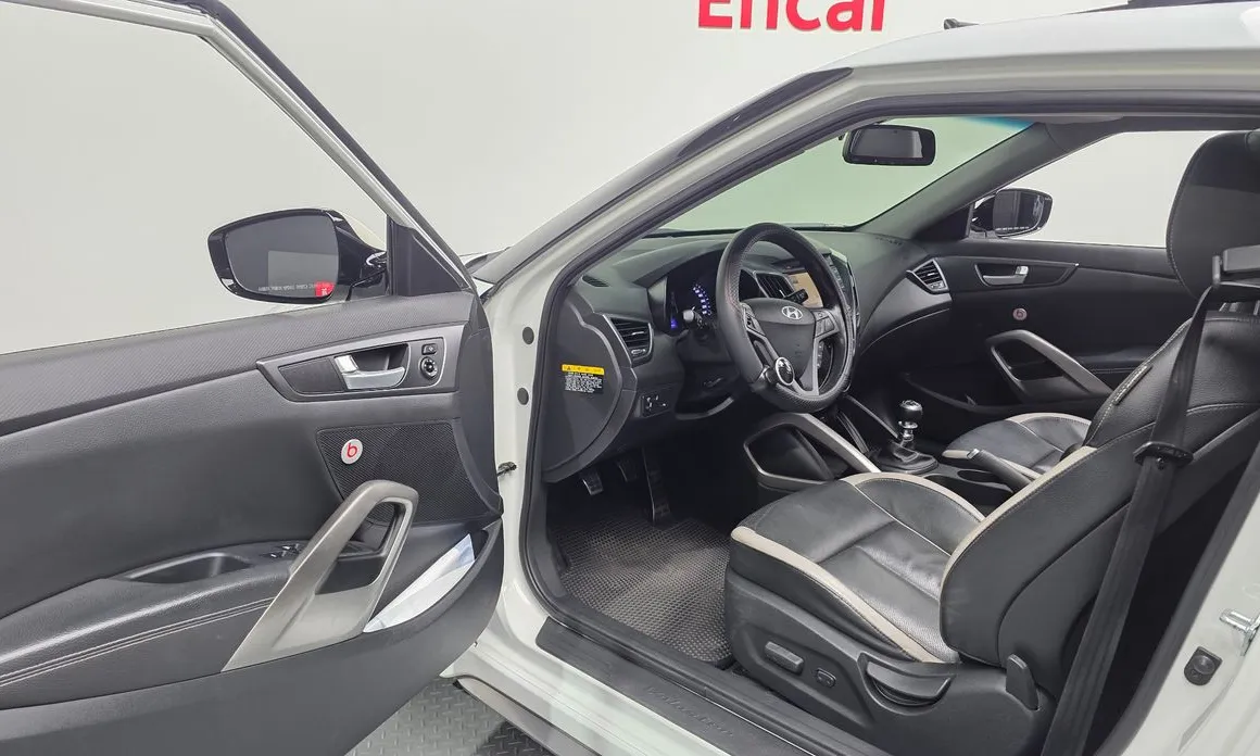 Hyundai Veloster