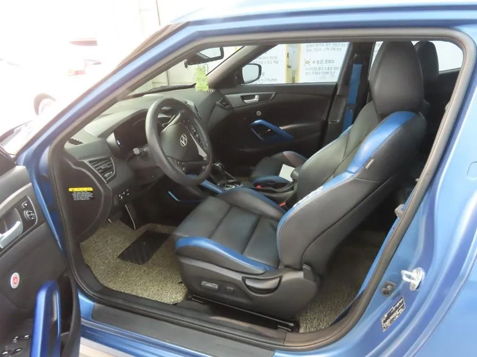 Hyundai Veloster