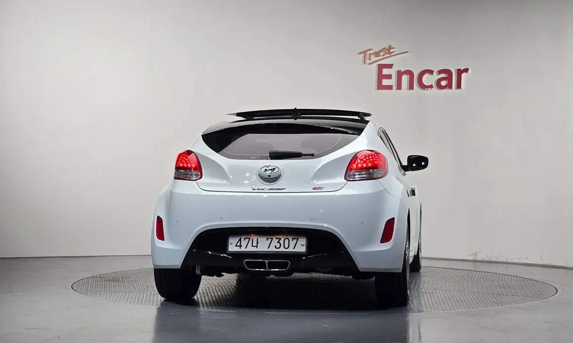 Hyundai Veloster