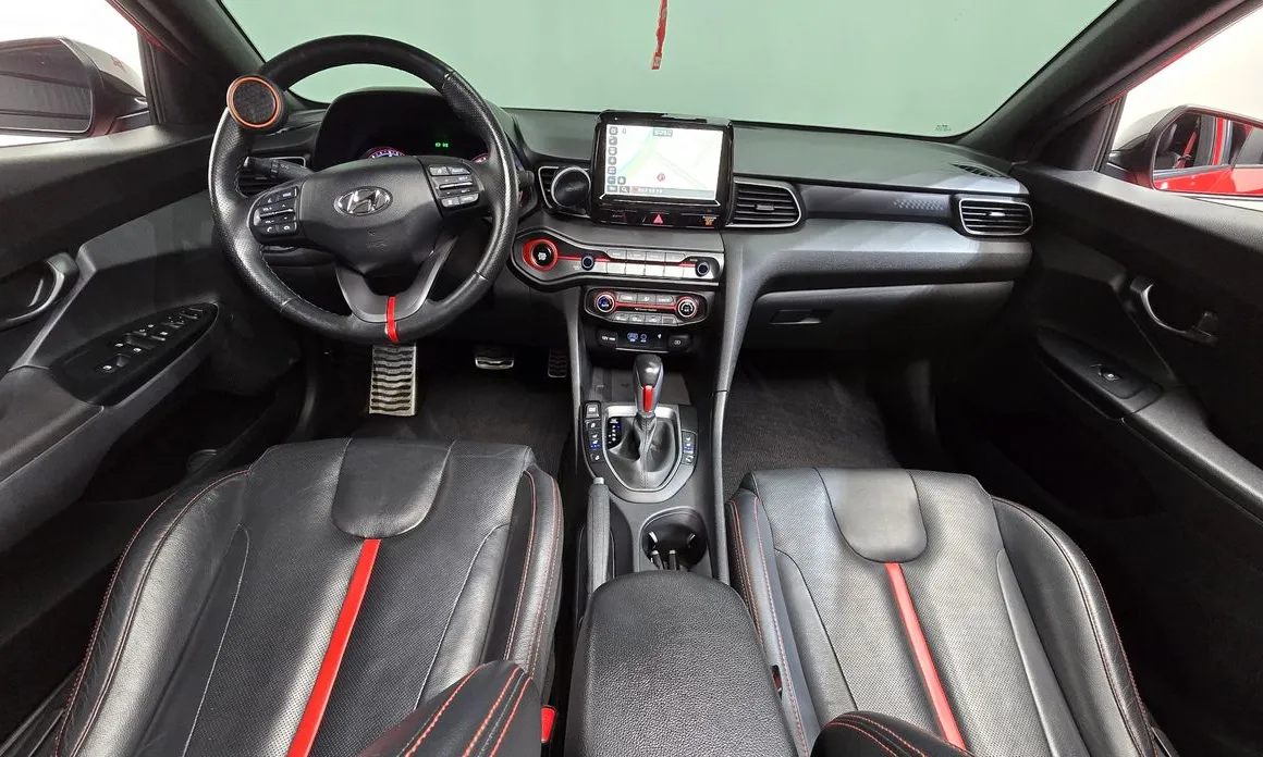 Hyundai Veloster