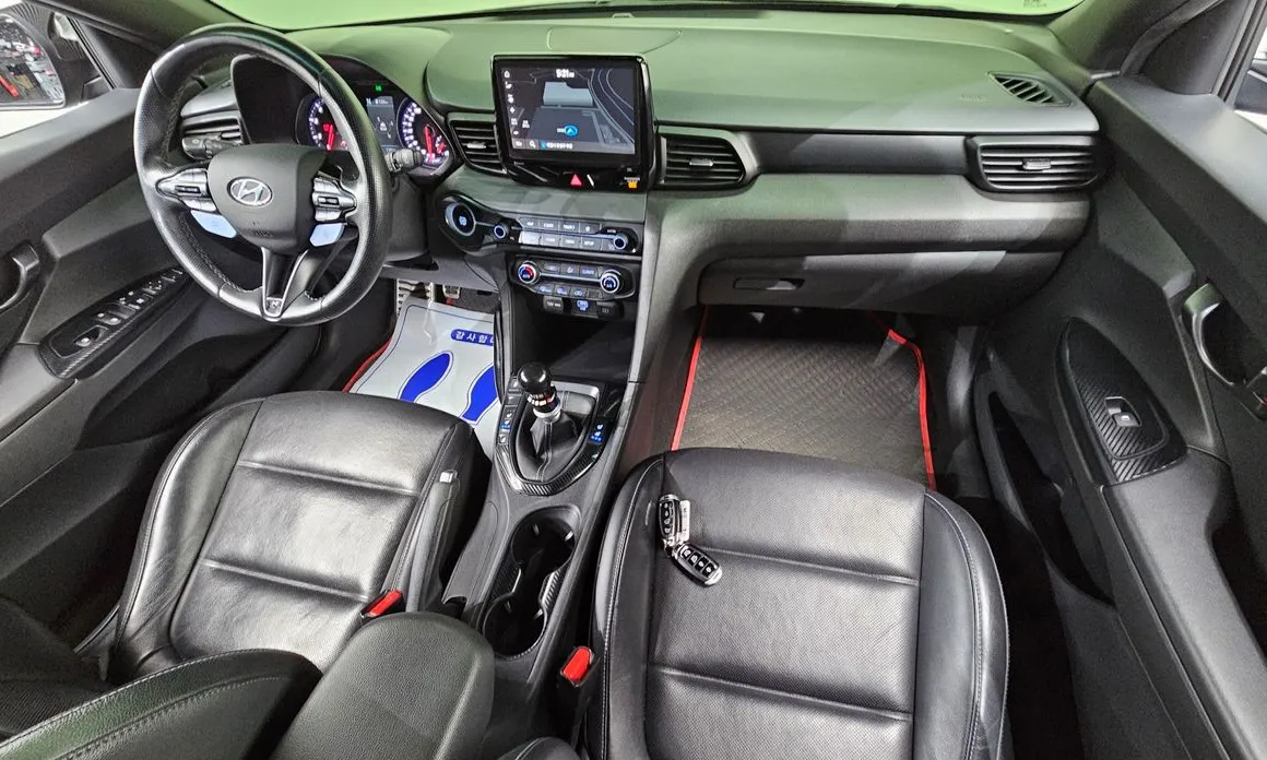 Hyundai Veloster