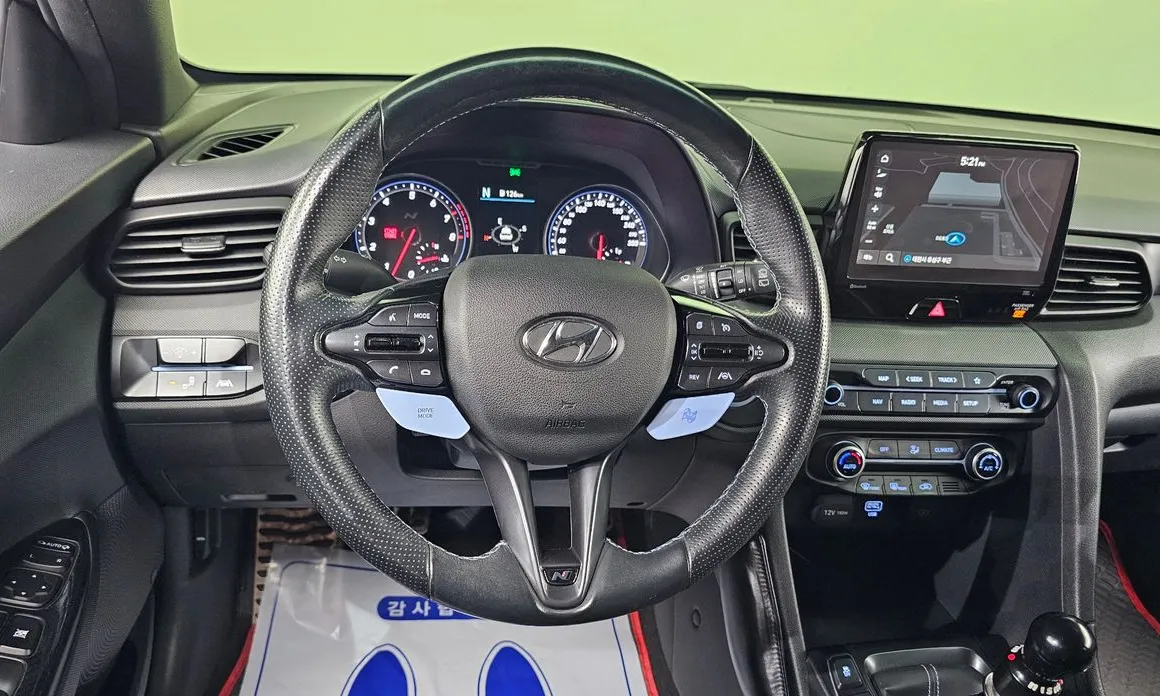 Hyundai Veloster