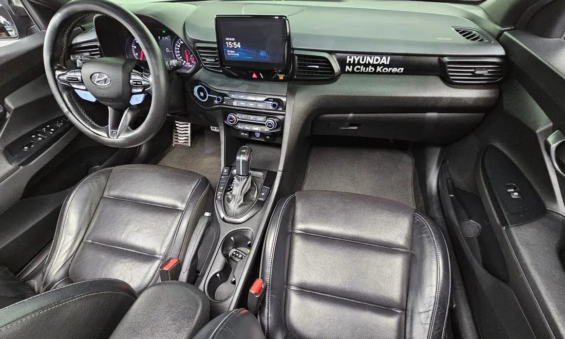 Hyundai Veloster