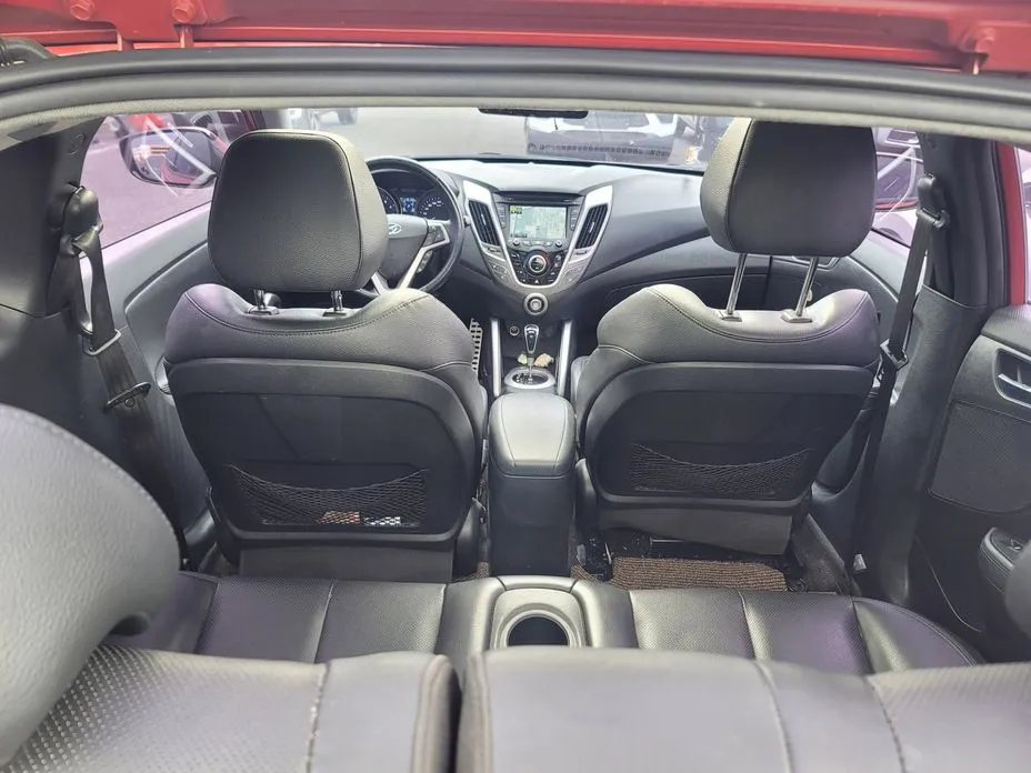 Hyundai Veloster