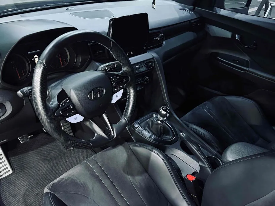 Hyundai Veloster
