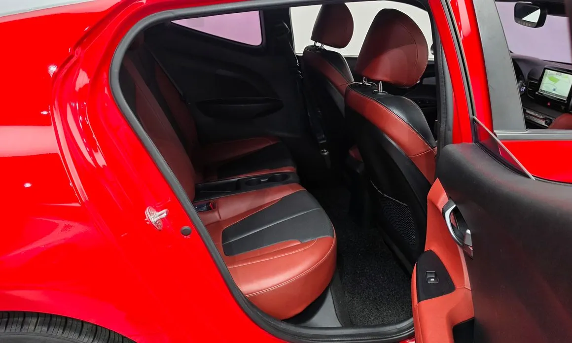 Hyundai Veloster