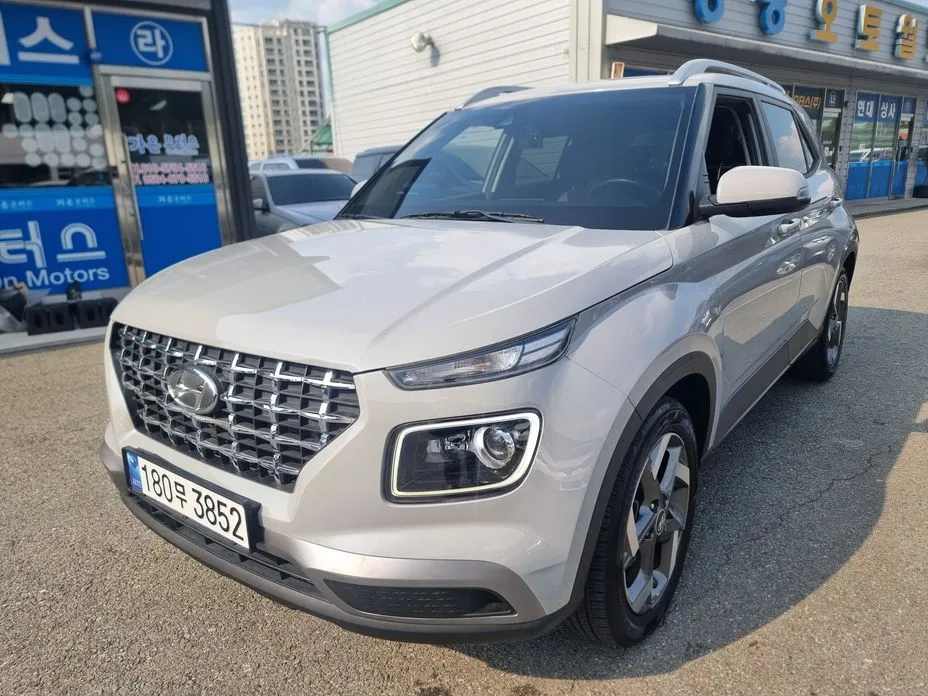 Hyundai Venue