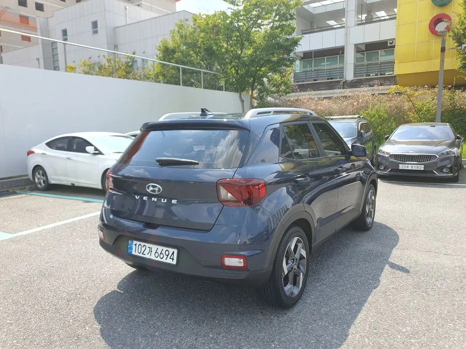 Hyundai Venue