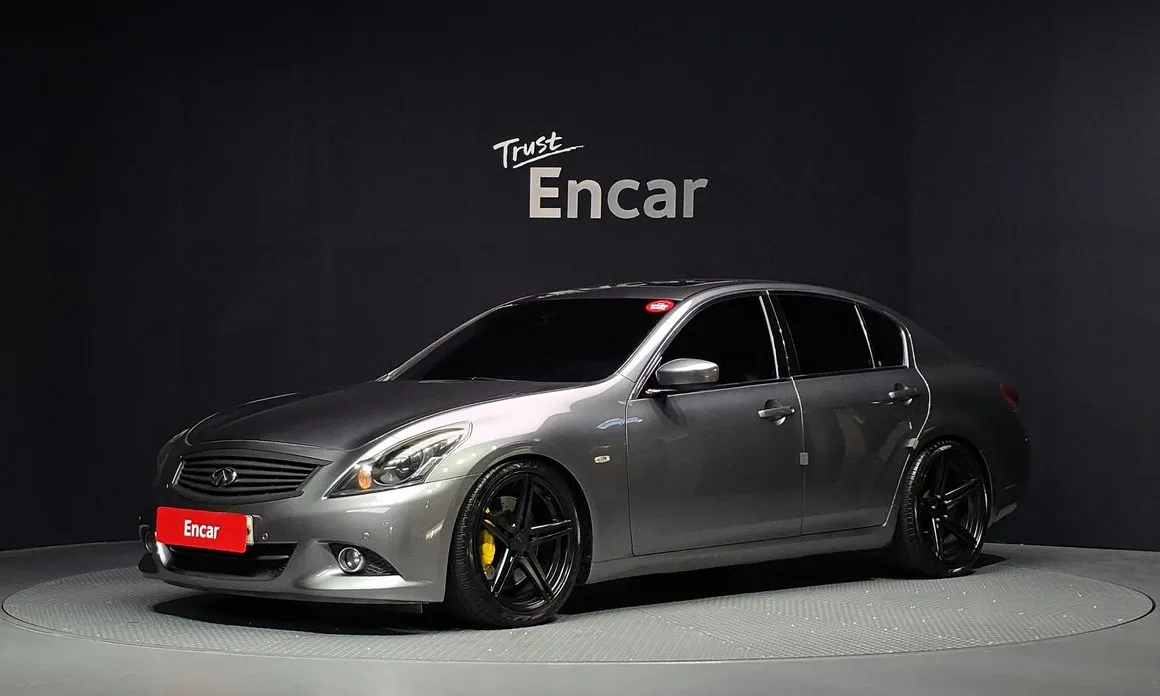 Infiniti G