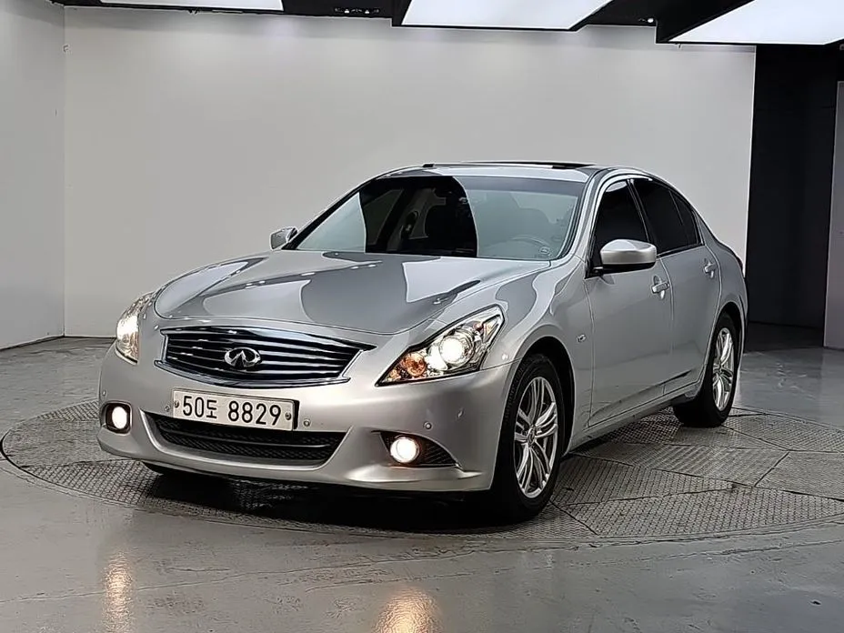 Infiniti G