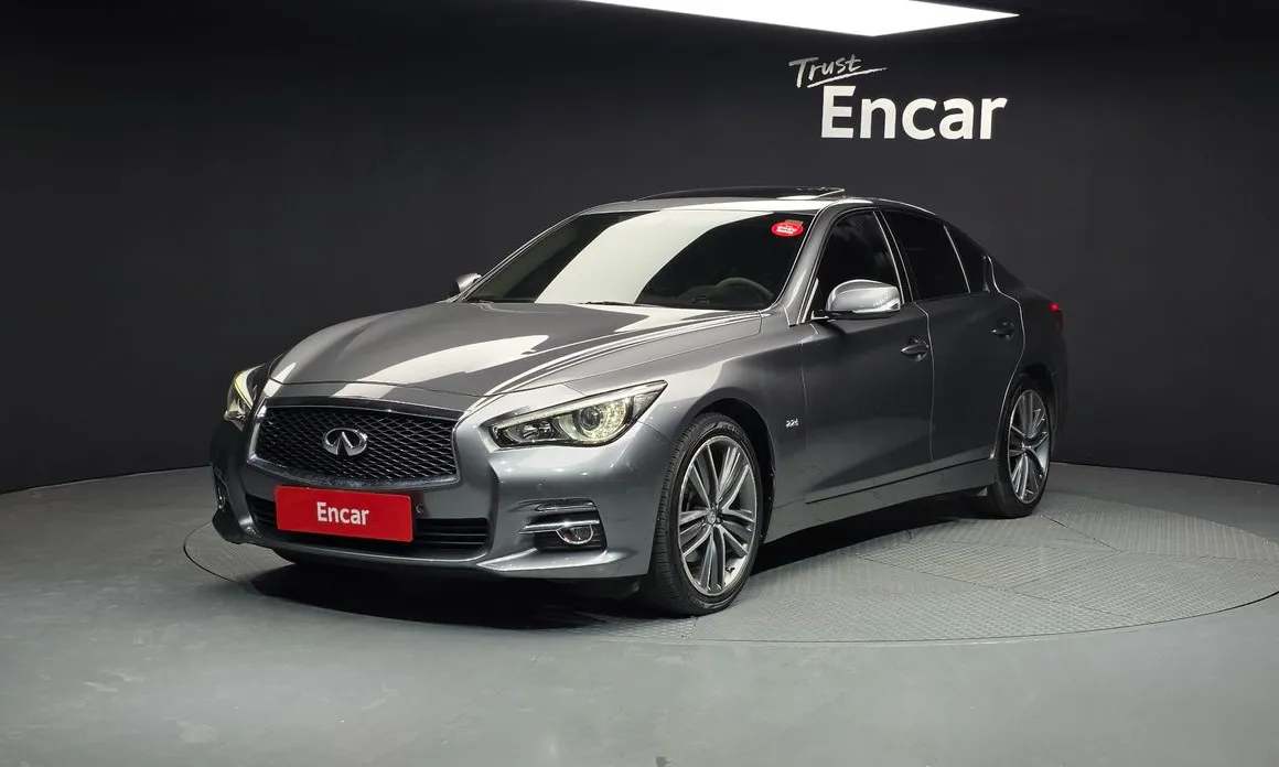 Infiniti Q50