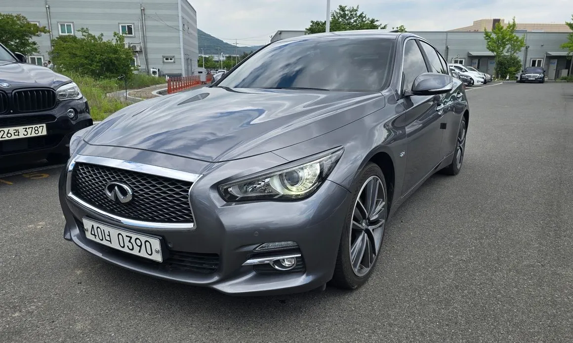 Infiniti Q50