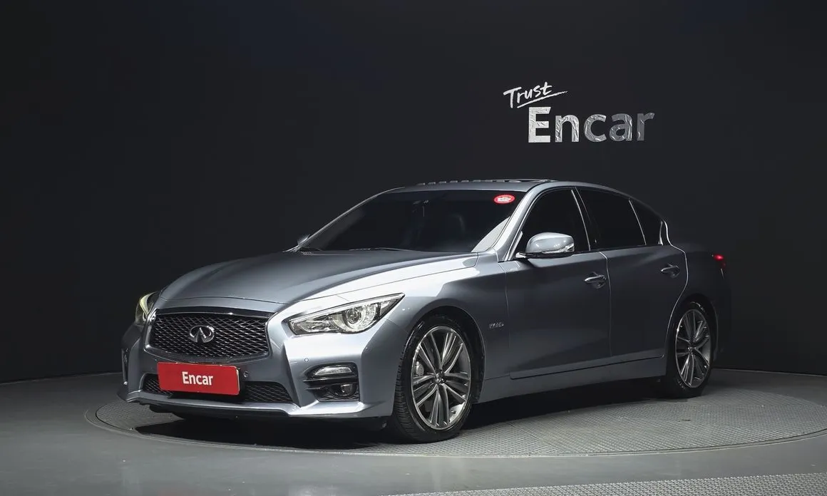 Infiniti Q50