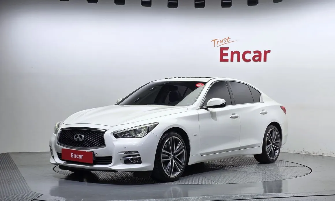 Infiniti Q50