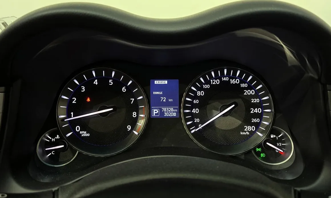 Infiniti Q70