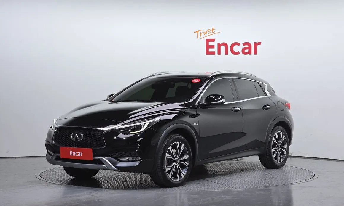 Infiniti QX30