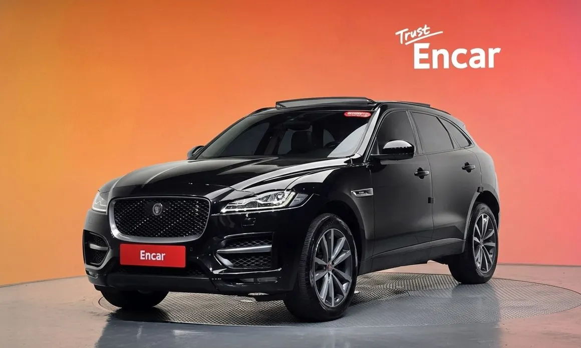 Jaguar F-PACE