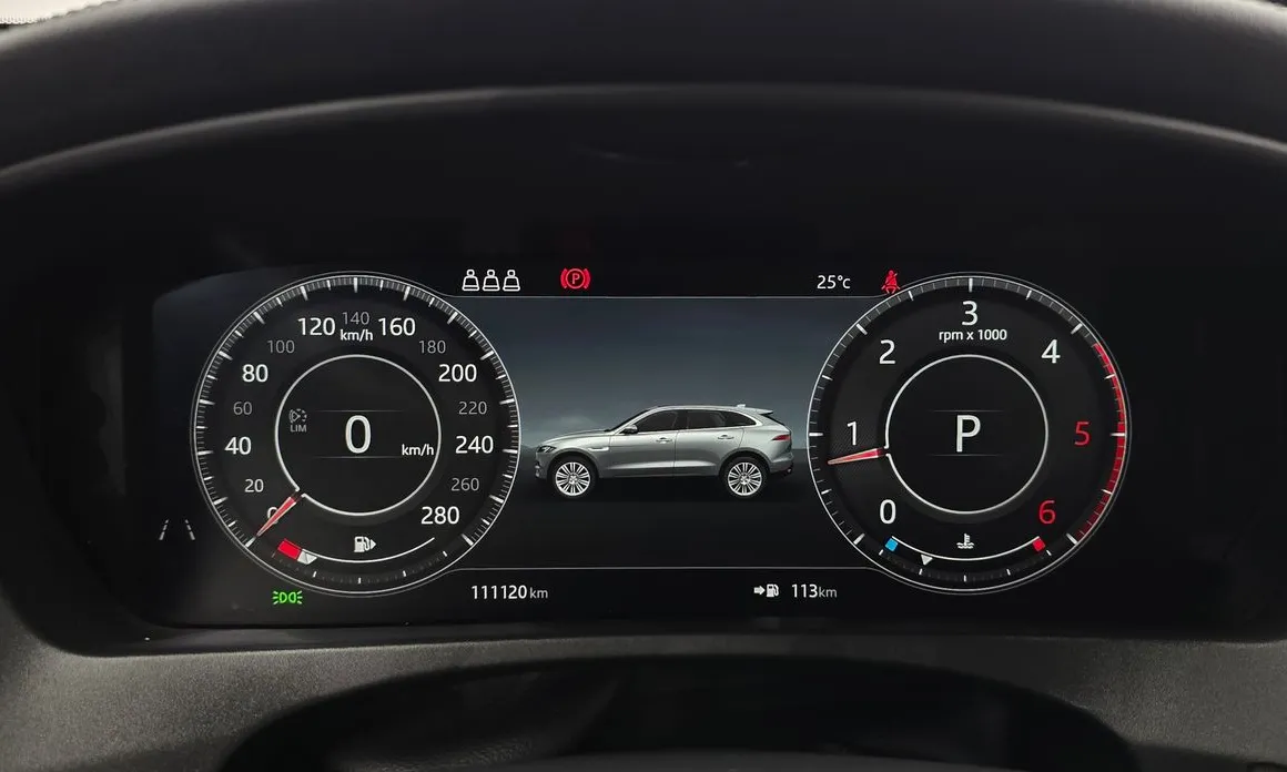 Jaguar F-PACE