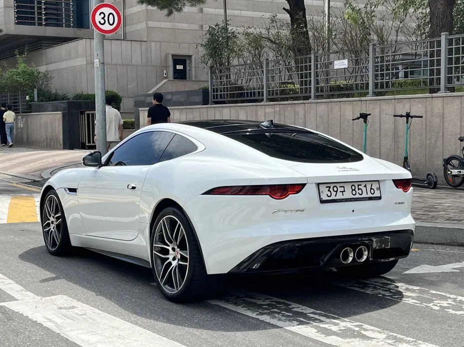 Jaguar F-TYPE