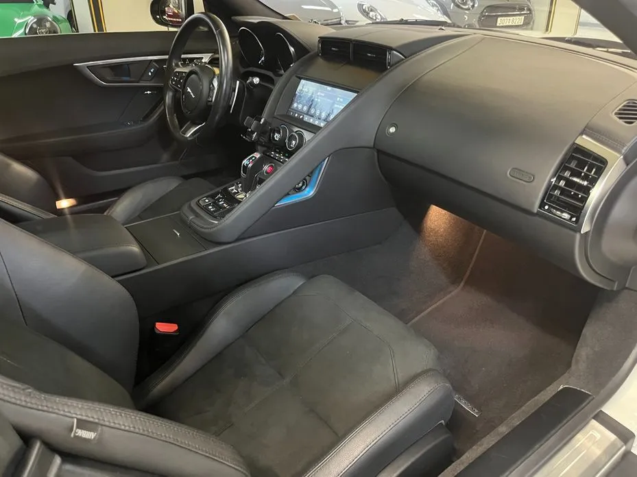 Jaguar F-TYPE