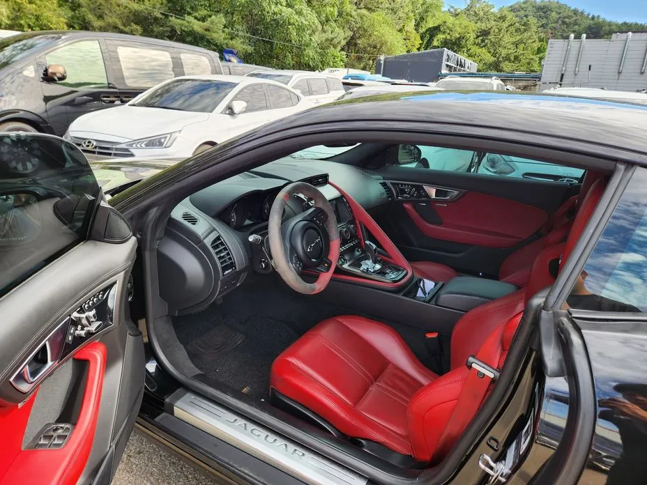 Jaguar F-TYPE