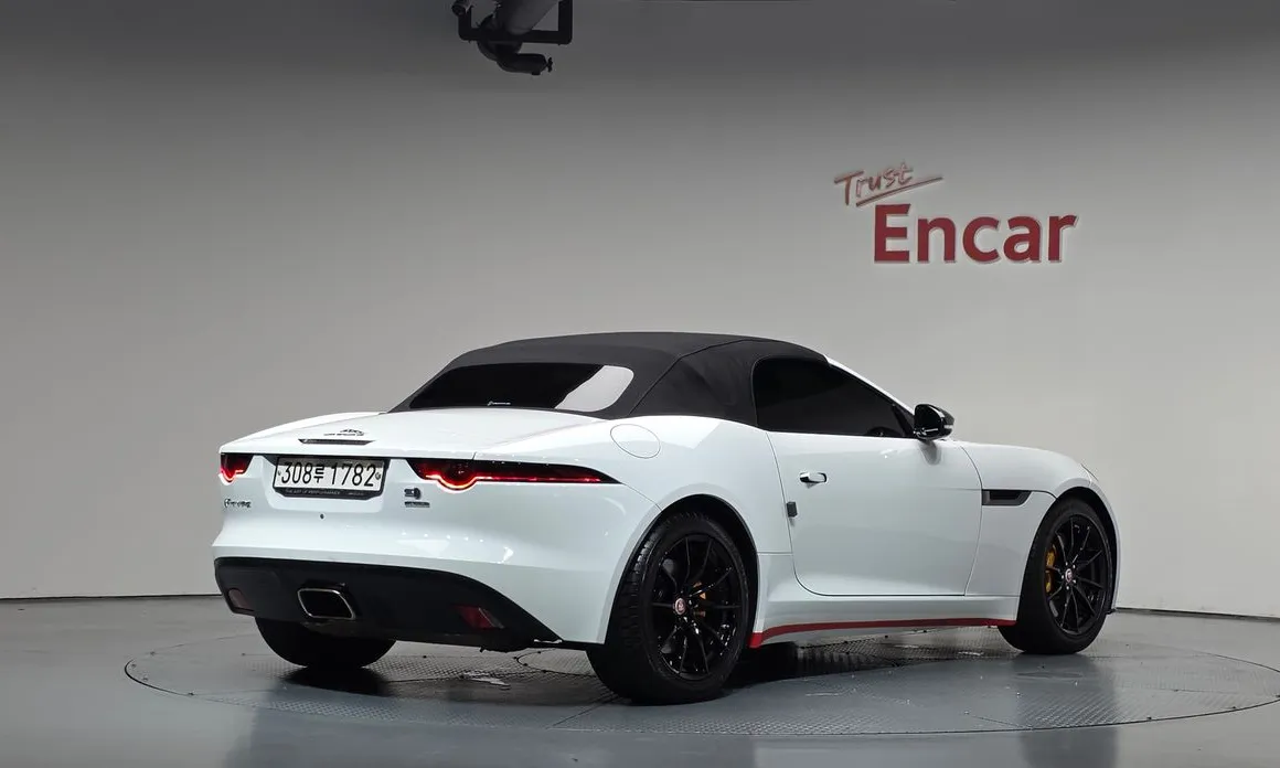 Jaguar F-TYPE