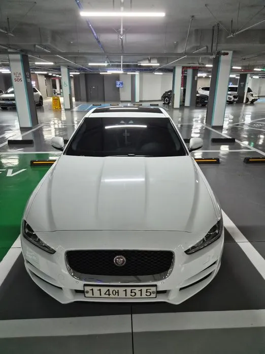 Jaguar XE