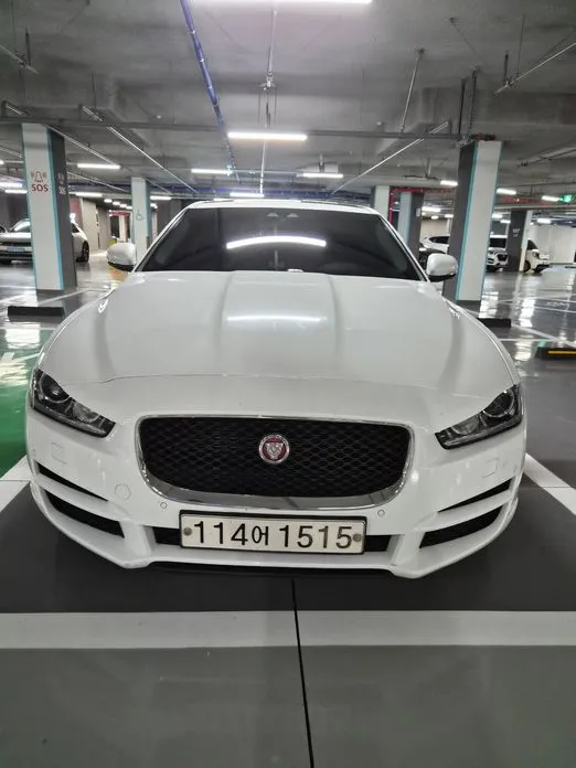 Jaguar XE