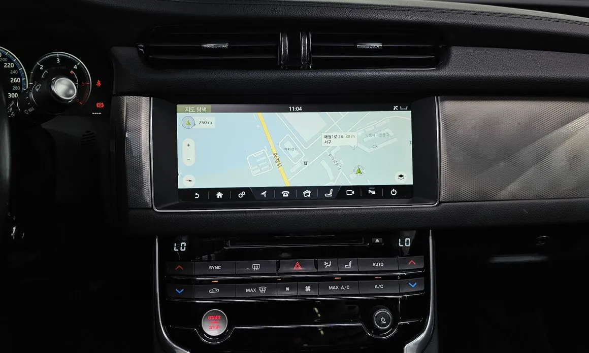 Jaguar XF