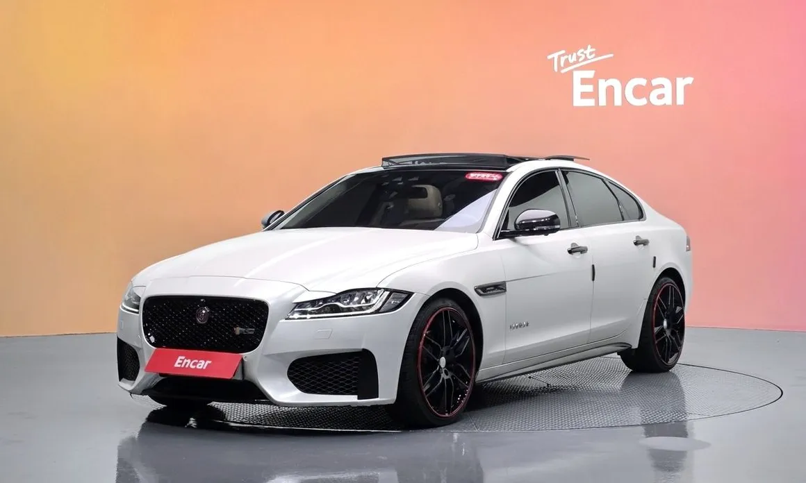 Jaguar XF