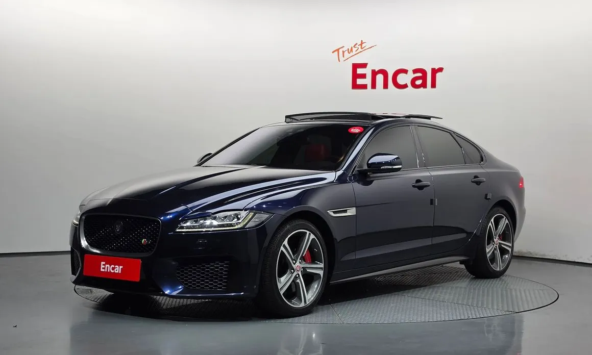 Jaguar XF
