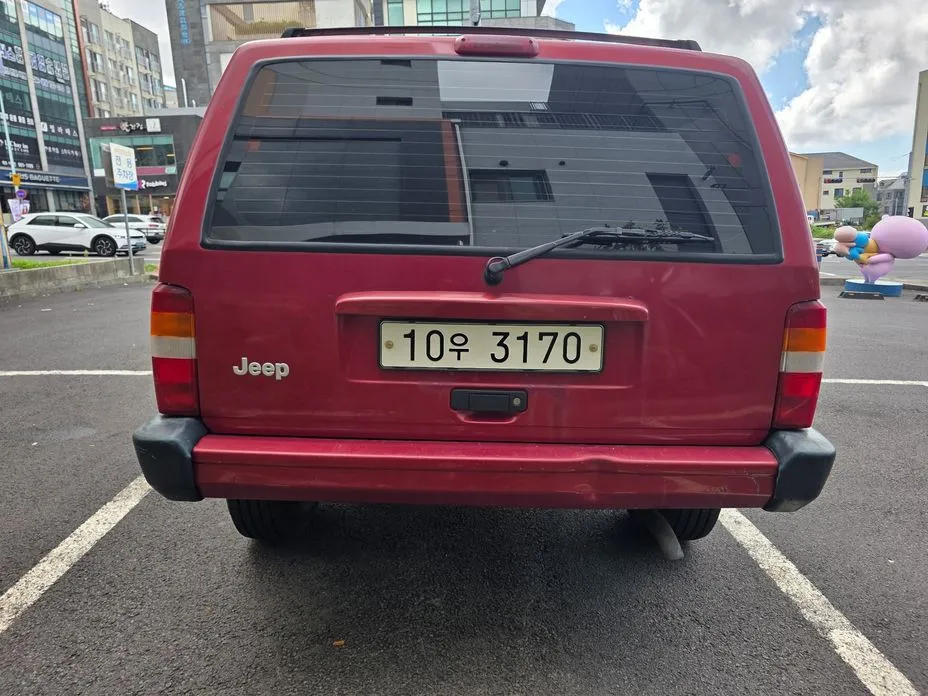 Jeep Cherokee