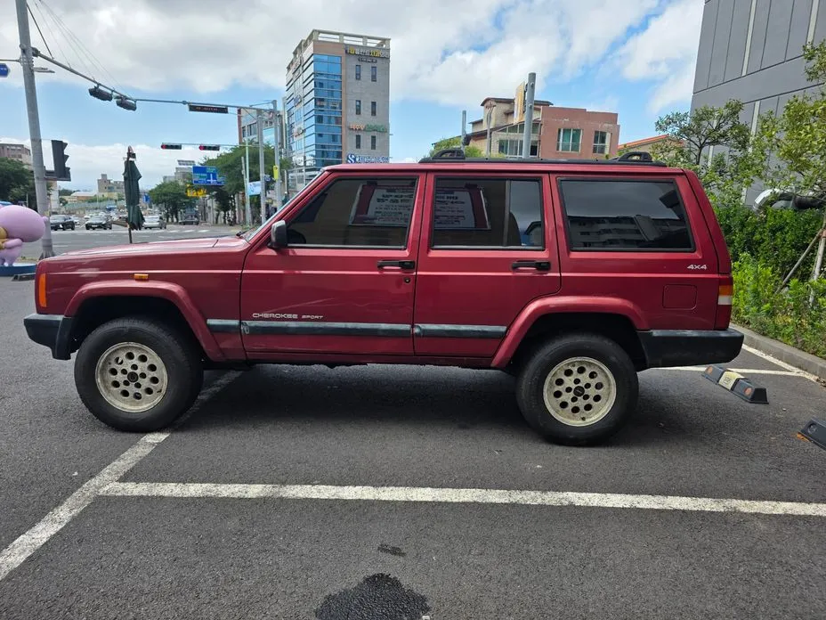 Jeep Cherokee