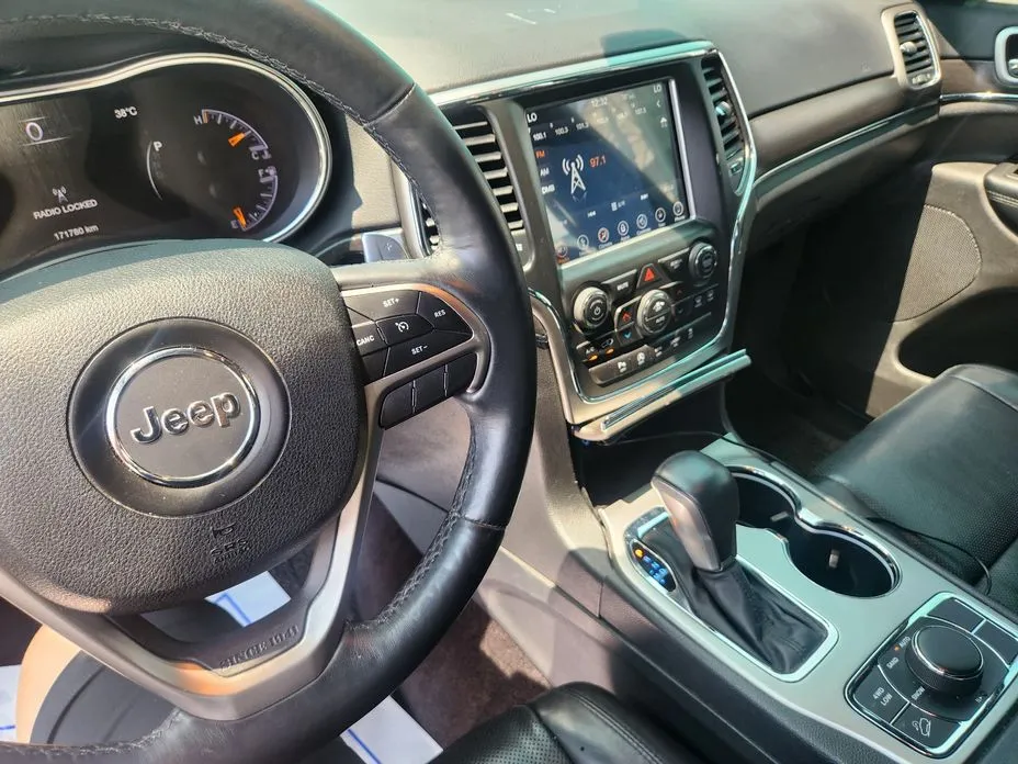 Jeep Cherokee