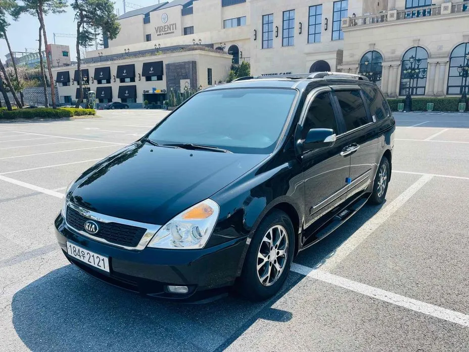 Kia Canival