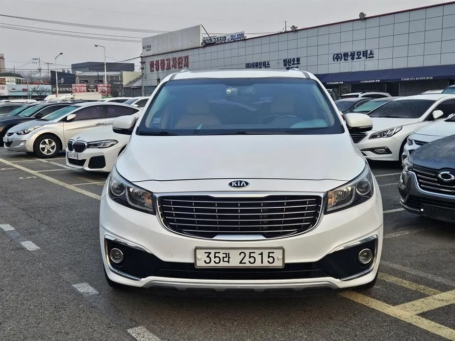 Kia Canival