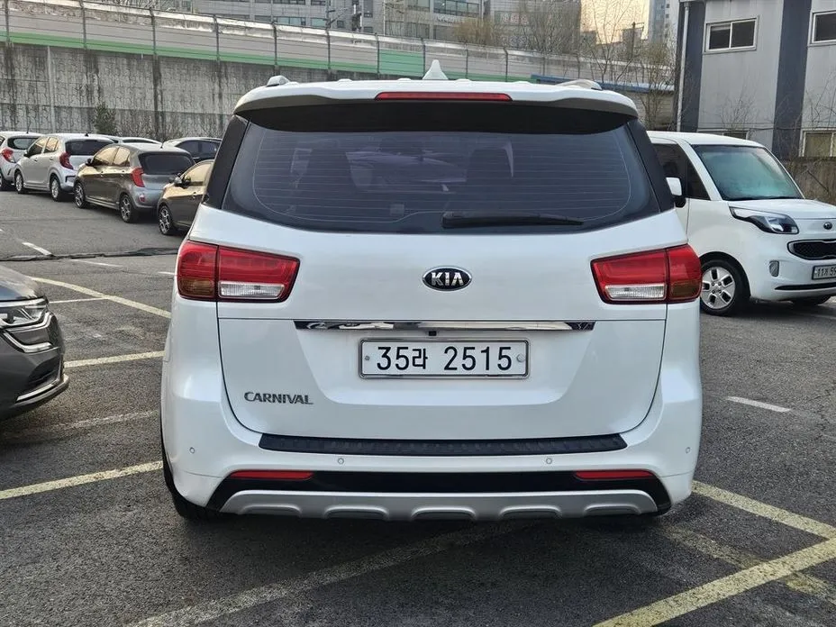 Kia Canival