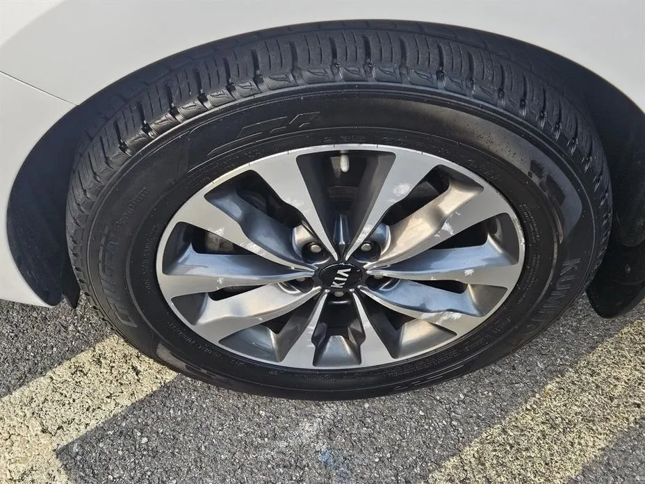 Kia Canival