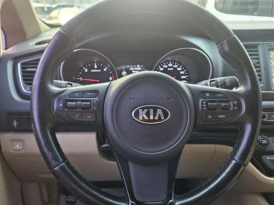 Kia Canival