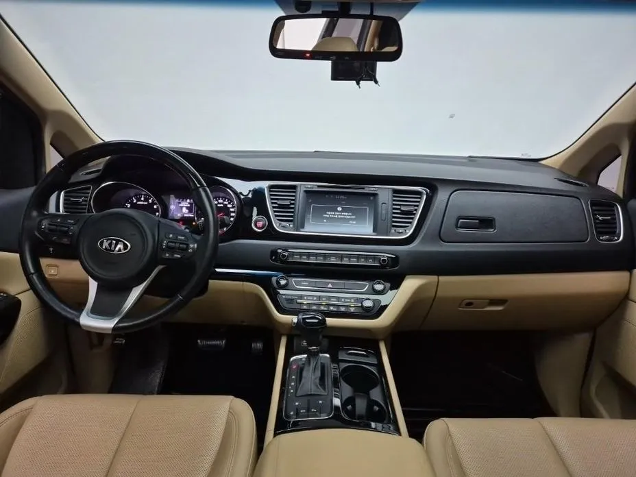 Kia Canival